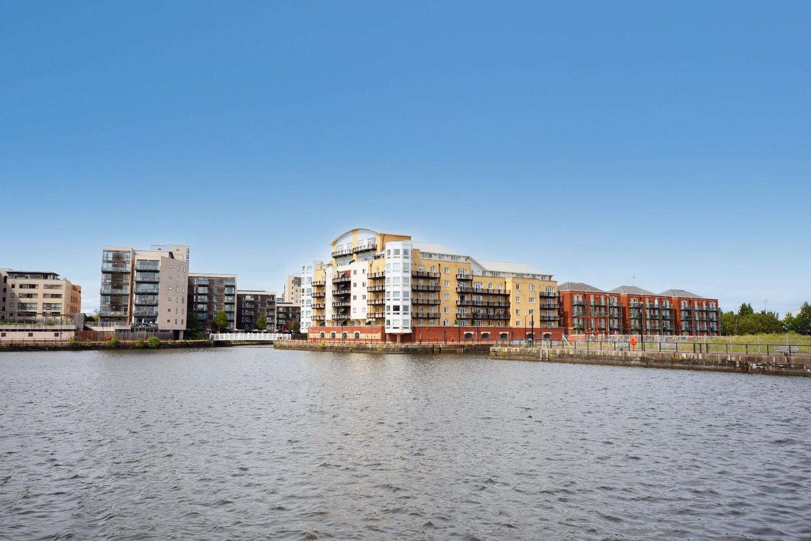 96 Adventurers Quay, Cardiff, CF10 4NQ